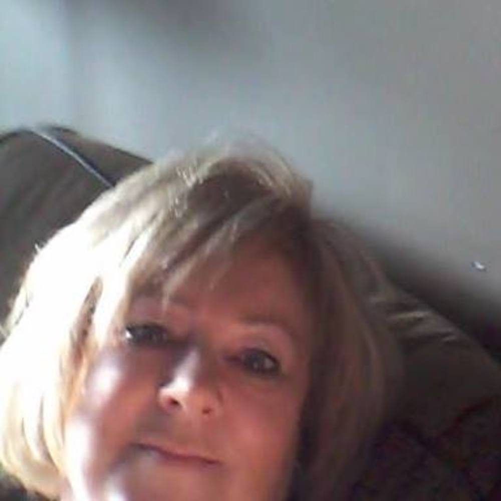 Meet your Posher, Brenda